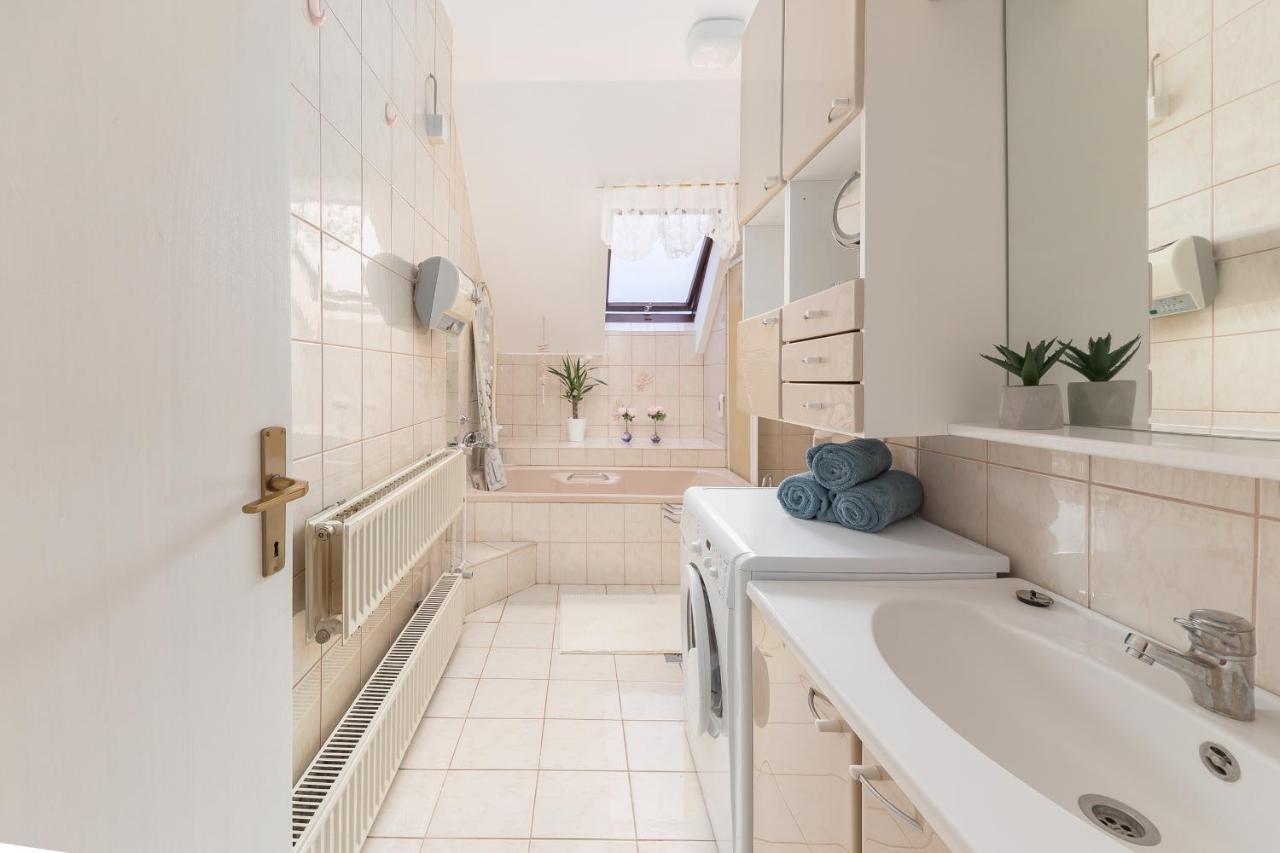 Apartma Lea Slovenj Gradec Buitenkant foto